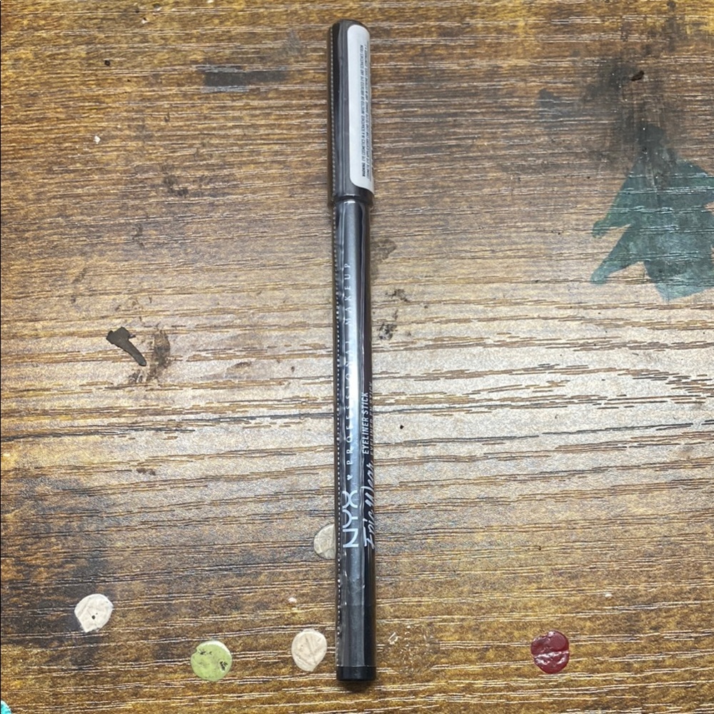 NYX Black Eyeliner Pen